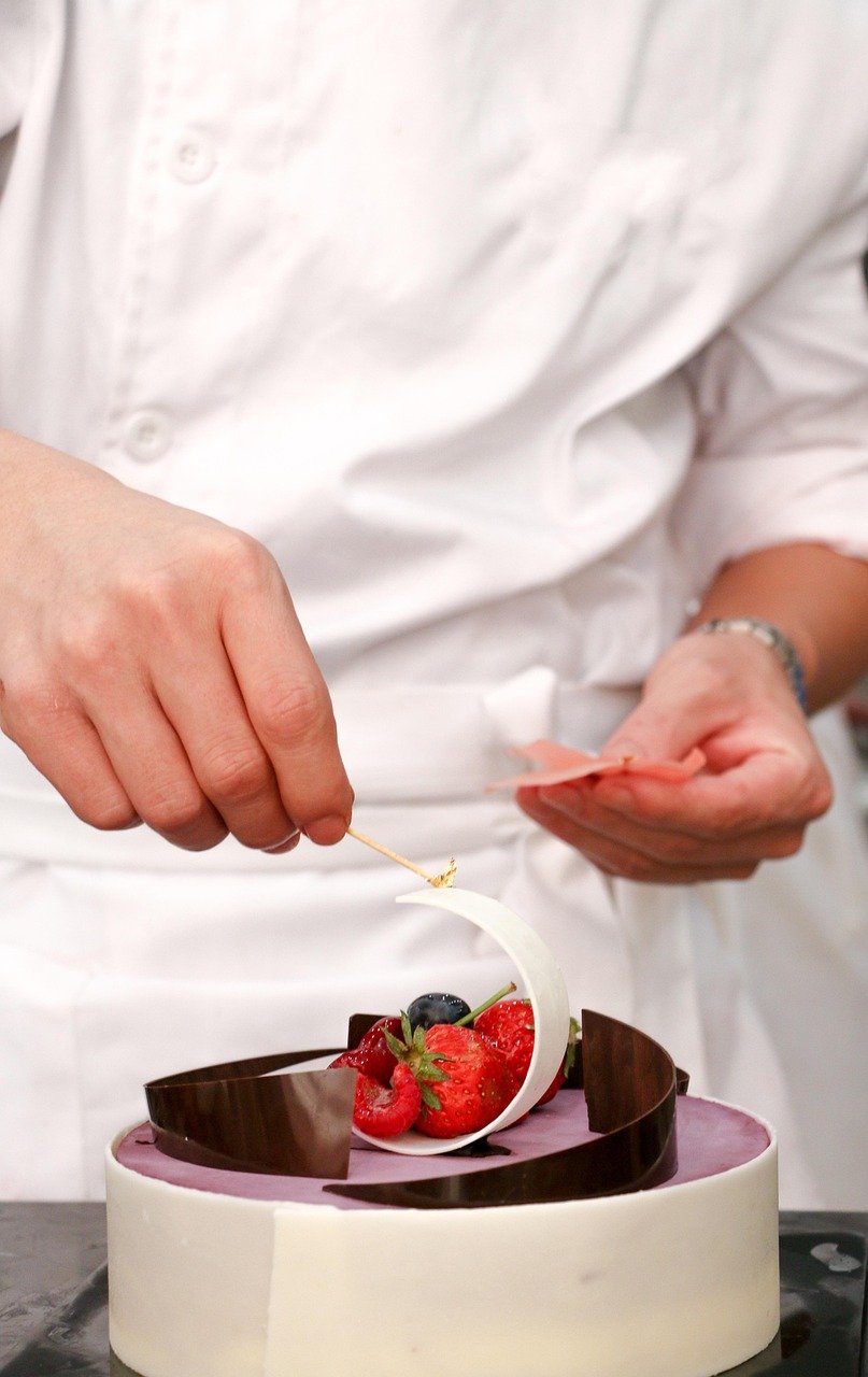 cake, cake baker, the dessert engineer, strawberry chocolate cake, fruit cake, cake baker, cake baker, cake baker, cake baker, cake baker
